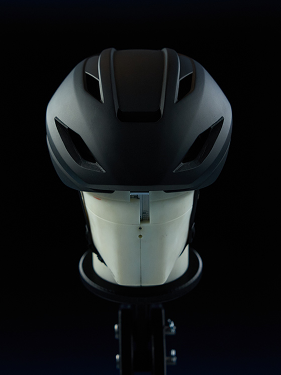 Il manichino in galleria del vento ha permesso di verificare la riuscita di Eclipse Pro, apportando anche qualche modifica