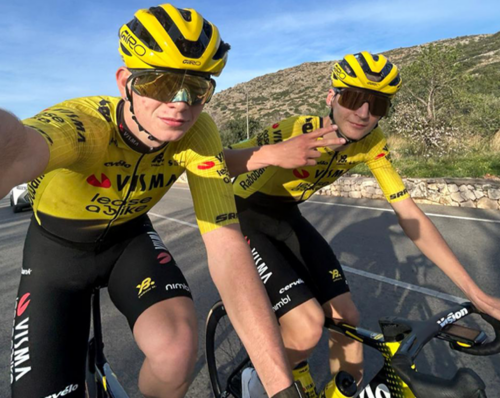 a dx: Fabio Segatta e accanto Francesco Baruzzi, Visma Lease a Bike Development, 2026 (foto Visma Lease a Bike)