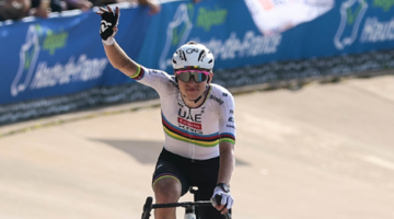 Tadej Pogacar, UAE Team Emirates, Paris-Roubaix 2025