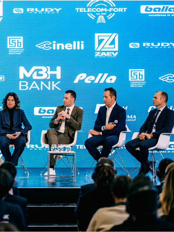 Da sinistra: Norma Gimondi, Vincenzo Nibali, Andrea Tafi, Mirko Celestino