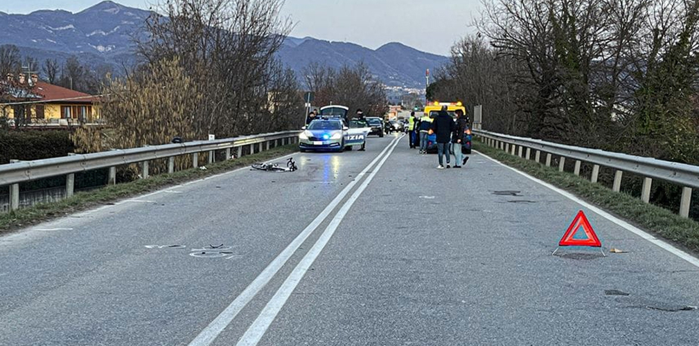 L'incidente è avvenuto lungo la provinciale 175 nel territorio di Barzana (foto Michele Meraviglia/L'Eco di Bergamo)