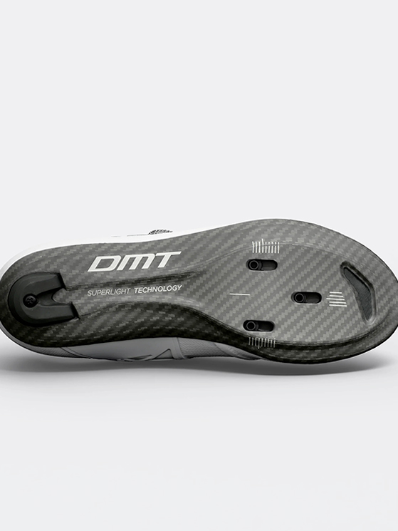 Nuove DMT KR0 Evo, adesso hanno la suola Superlight