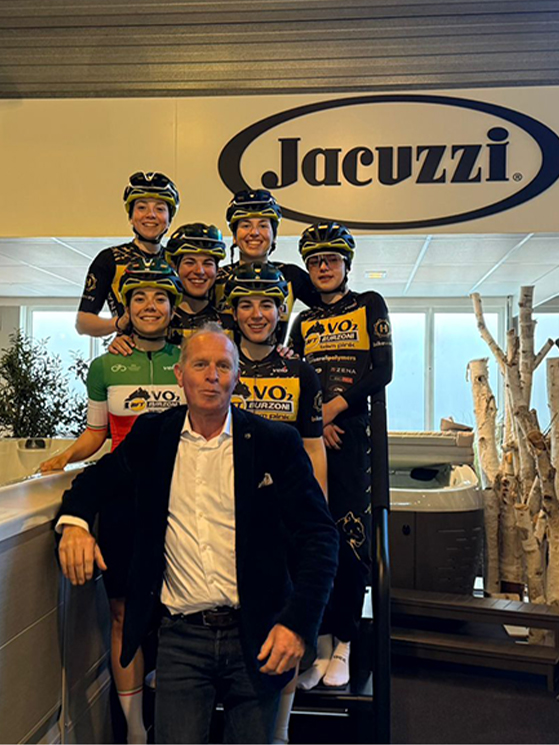 Le ragazze della BFT Burzoni sono state ospiti della azienda Jozon, sponsor principale della gara