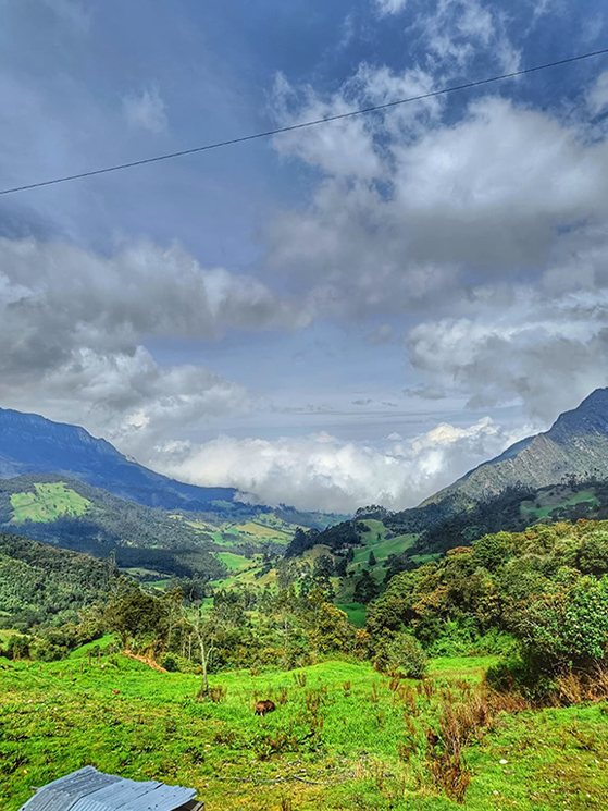 Nonostante le vette delle Ande, Covili è riuscito a fare giornate di scarico sull'altopiano di Bogotà
