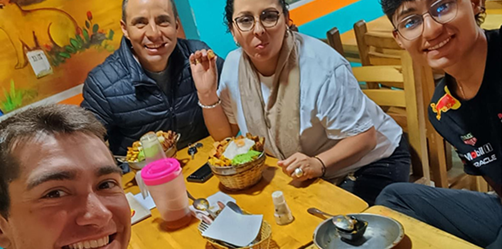 Luca ha potuto godere della disponibilità delle famiglie dei suoi compagni, assistendo con loro anche al campionato nazionale colombiano