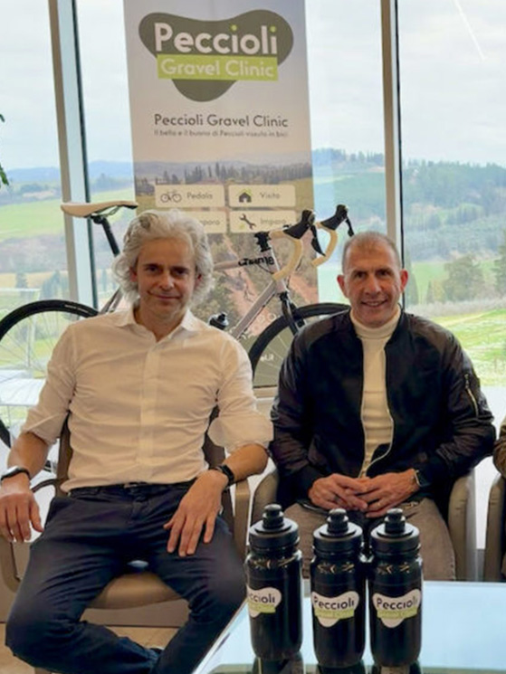 Da sinistra Marco Pavarini (Extragiro) e Francesco Casagrande alla presentazione del Peccioli Gravel Clinic
