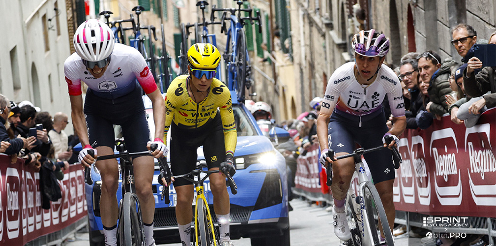 Al fianco della Ferrand Prevot sullo strappo finale della Strade Bianche, contraddistinta dalla sfortuna