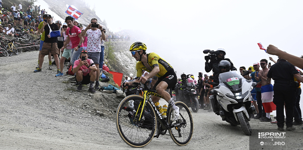Simon Yates sul Colle delle Finestre