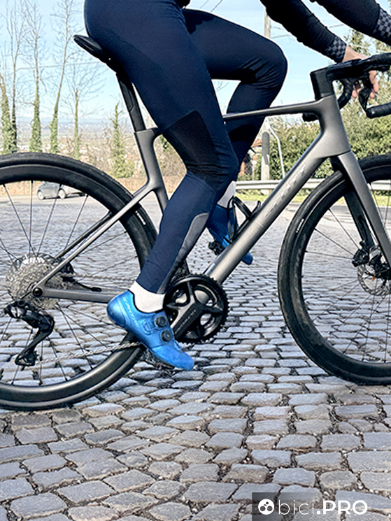 Scott Addict RC Pro vs Scott Addict 20, il racing sfida il comfort