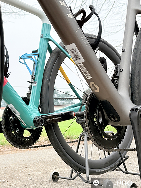 Scott Addict RC Pro vs Scott Addict 20, il racing sfida il comfort