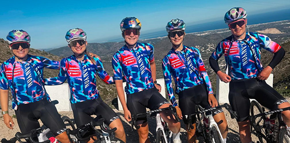 Contrariamente al solito, Consonni ha raccontato che la Canyon Sram quest'anno ha fatto due ritiri a gennaio e febbraio, ma non a dicembre