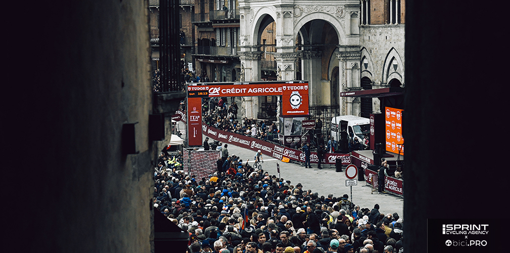 Piazza del Campo, Siena, Strade Bianche: l'Italia del ciclismo è uno scrigno di tesori amati in tutto il mondo
