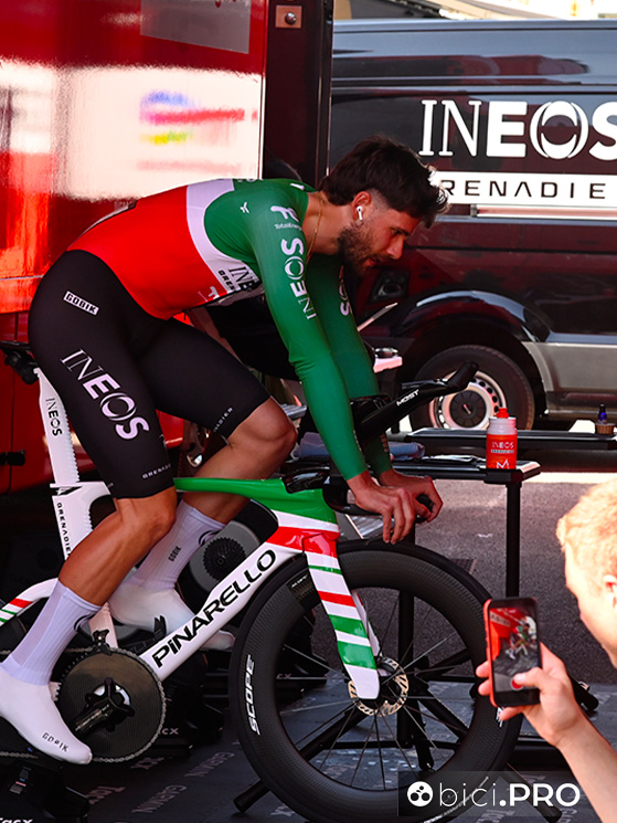 Dopo la Volta ao Algarve, Ganna è andato ad allenarsi da solo a Gran Canaria: è arrivato alla Tirreno leggermente affaticato