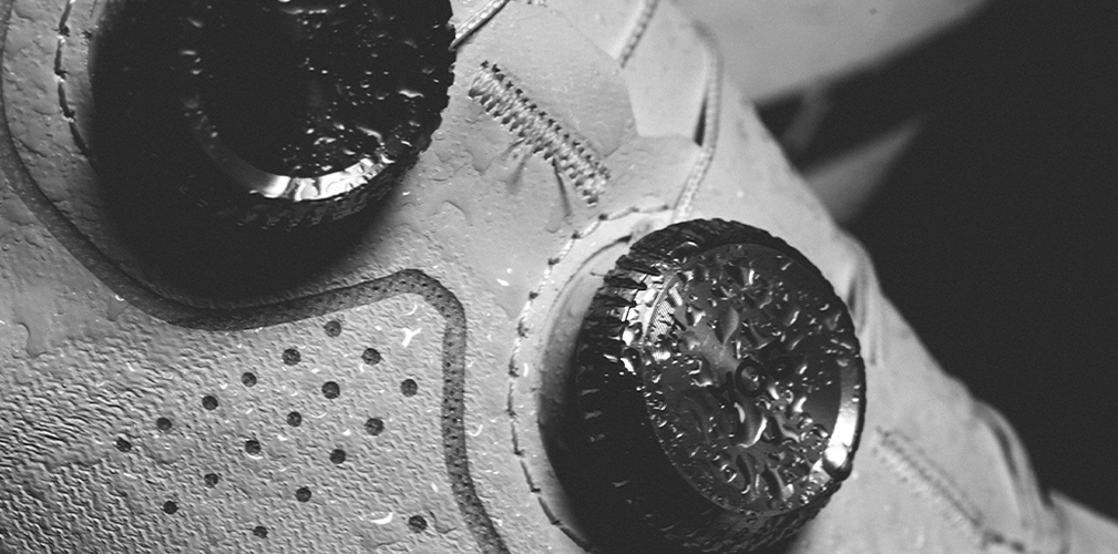 La chiusura a doppio boa ne fa una scarpa rigida che tradisce l'estrazione corsaiola (foto Giro)