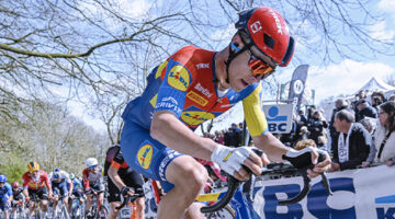 Jonatha Milan, pavè