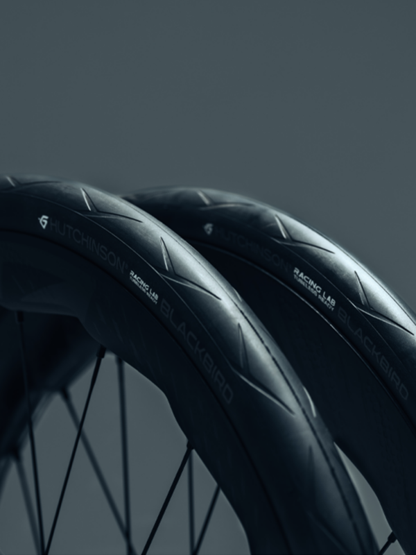 Hutchinson, Blackbird 32 mm e 34 mm