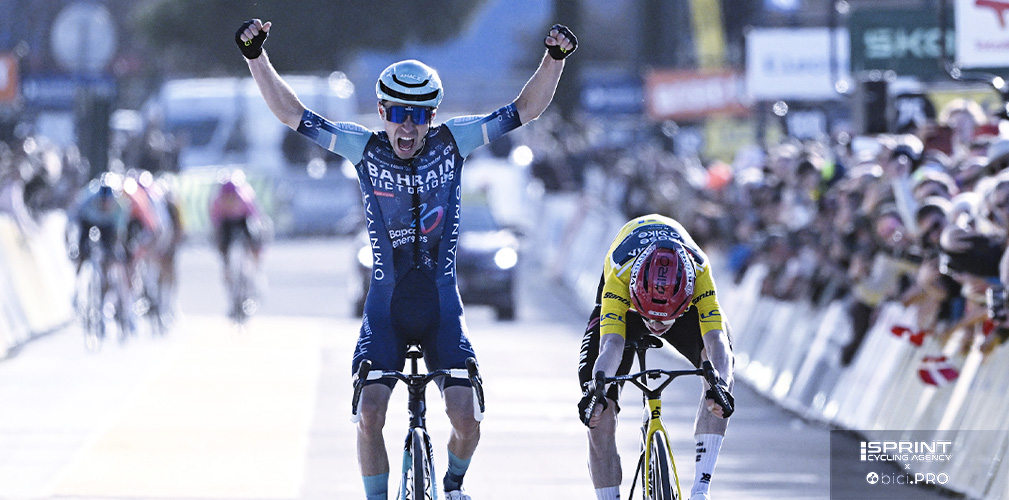 Jonas Vingegaard e Lenny Martinez