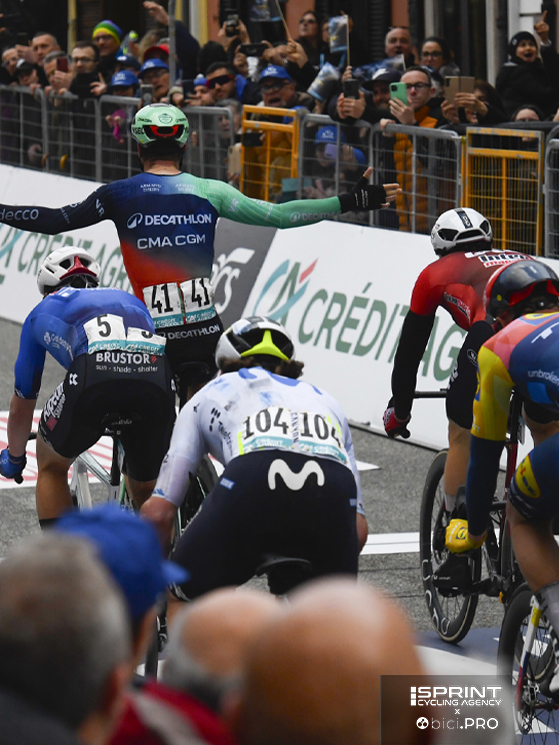 Tirreno-Adriatico 2026, terza tappa, Philipsen terzo batte Milan