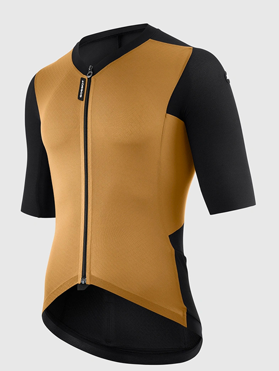 La maglia per il gravel ad alta intensità si chiama Assos Tactica T5