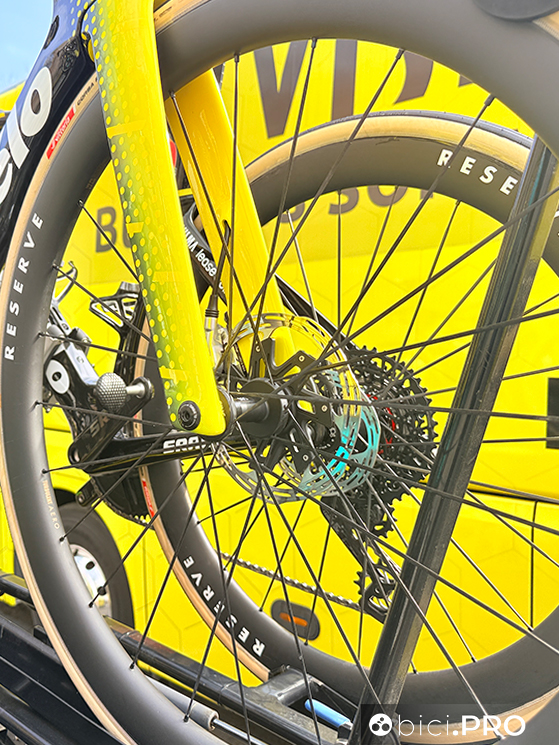 Chicche tecniche dalla Strade Bianche 2026 tra vincitori e vinti