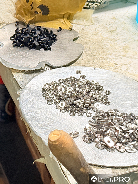 Carbon-Ti, eccellenza italiana che ha sdoganato la personalizzazione nel mondo road