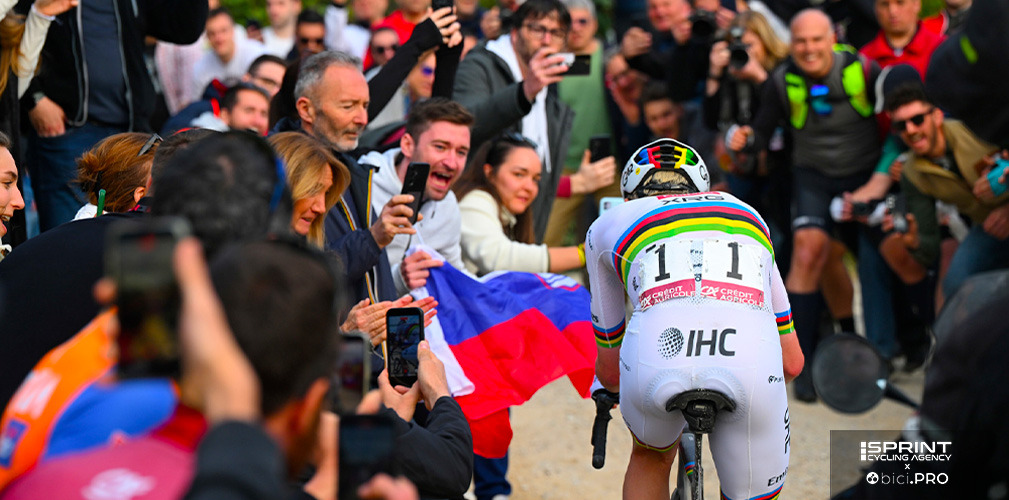 Da solo sulle Tolf,e Pogacar ha ammesso di essersi anche goduto la folla