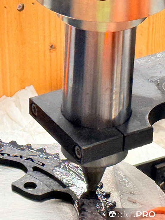 Carbon-Ti, eccellenza italiana che ha sdoganato la personalizzazione nel mondo road