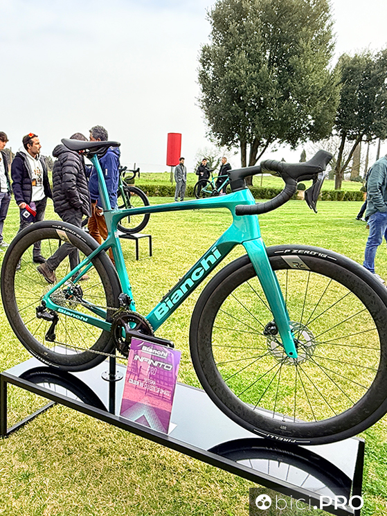 Nuova Bianchi Infinito, bici allround e gravel ready