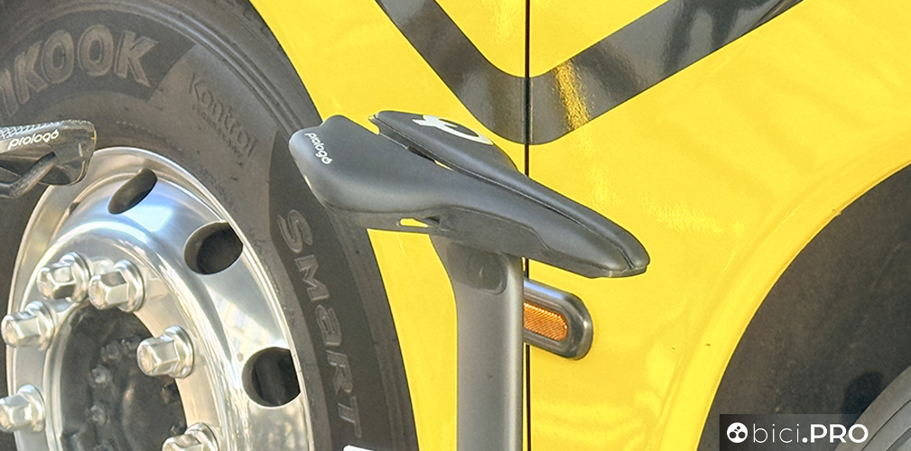 Tifo da stadio, monocorona e molto altro alla Milano-Sanremo 2026