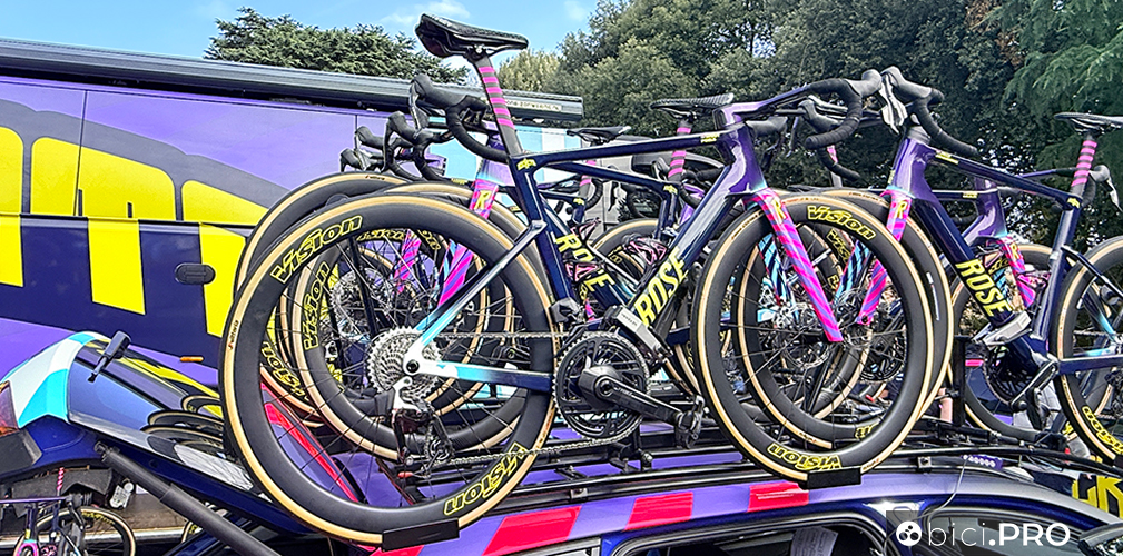 Chicche tecniche dalla Strade Bianche 2026 tra vincitori e vinti