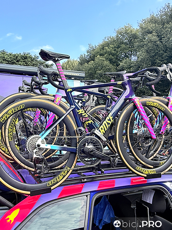 Chicche tecniche dalla Strade Bianche 2026 tra vincitori e vinti