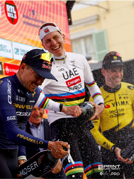 Alle spalle di Pogacar e Pidcock, il terzo posto di Van Aert è venuto con un attacco nel finale dopo il lungo inseguimento