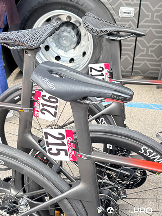 Chicche tecniche dalla Strade Bianche 2026 tra vincitori e vinti