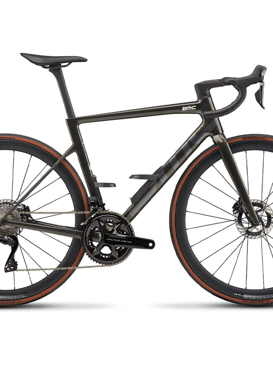 BMC amplia la famiglia della sua bici più rappresentativa, la Teammachine SLR