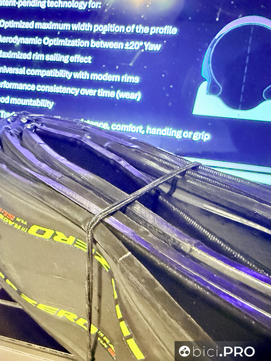 Pirelli P Zero Race SL-R, il nuovo tubeless aero completamente slick