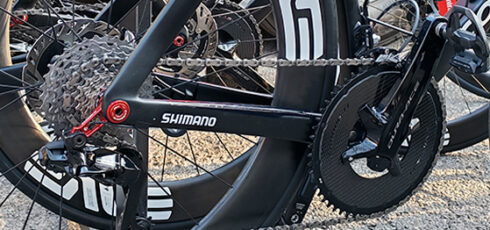 Tifo da stadio, monocorona e molto altro alla Milano-Sanremo 2026