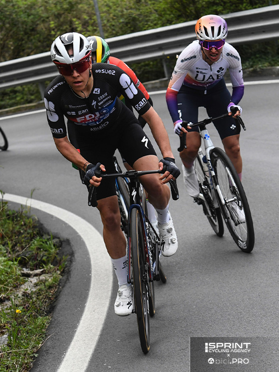 La Gery, qui all'Appennino, è nata il 4 gennaio 2006 a Talencieux, nell'Ardeche