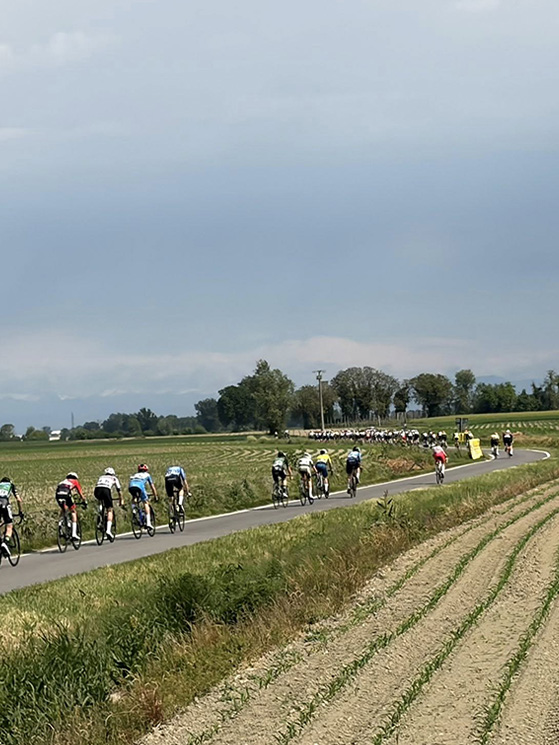 Complessivamente più di 800 tra esordienti e allievi maschi e femmine hanno gareggiato sui percorsi di Gussola (foto Gioca in Bici Oglio Po)