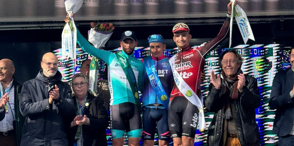 Il podio della Roue Tourangelle, con Marcellusi, Venturini e l'altro francese Grisel (foto CSF Bardiani)