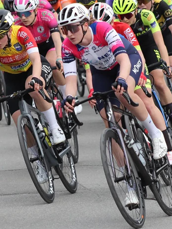Le donne juniores della Monex stanno crescendo gara dopo gara grazie anche al calendario italiano (foto Cristian Bignotti)