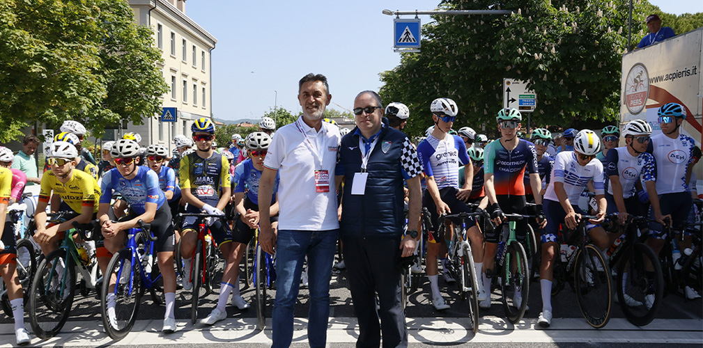 La partenza della 71esima edizione disputata sabato scorso, con 159 corridori al via (foto XPIX.IT)