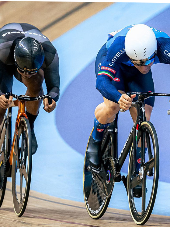 A fine gara Predomo ha tenuto a ringraziare FCI ed Esercito che stanno accompagnando la sua crescita (foto SWPIX-Cycling)