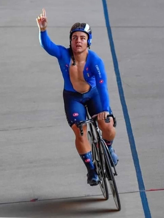 Per Minuta come per gli altri una vittoria che ha profondi significati: mai l'Italia aveva vinto nel team sprint assoluto (foto Instagram)