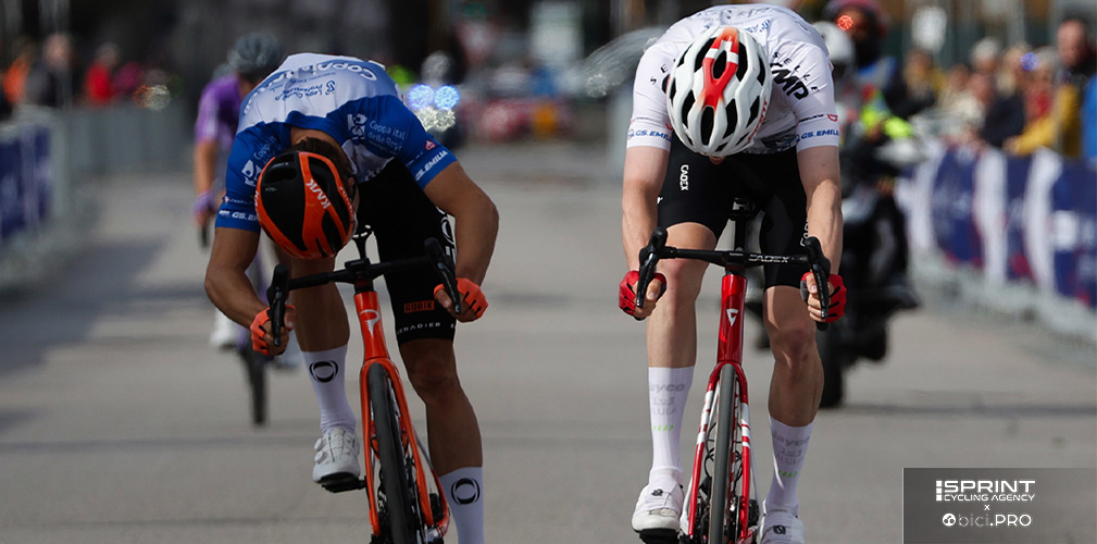 Ultima tappa, sprint a due fra Laurance e Schmid. La spunta l'elvetico e la Settimana è sua