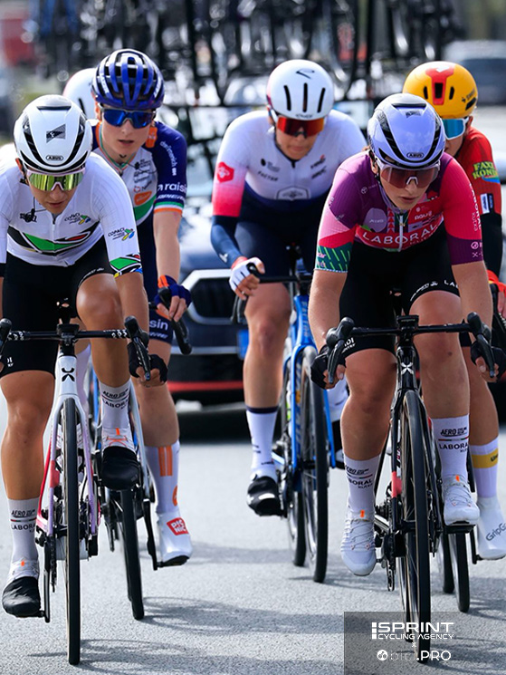 Correndo ogni tre giorni, Tonetti e compagne in allenamento svolgevano ricognizioni o giri di scarico