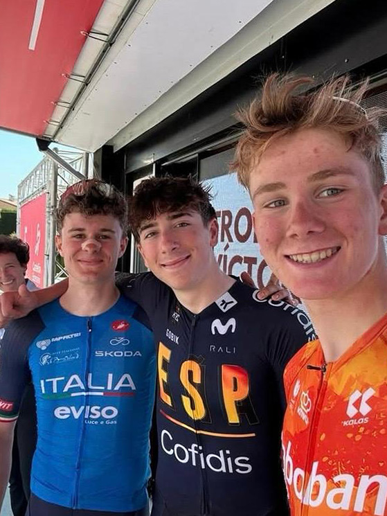 Da sinistra Viero, Martinez (ESP) e Goijert (NED), il podio del Trofeo Cabelo (foto organizzatori)