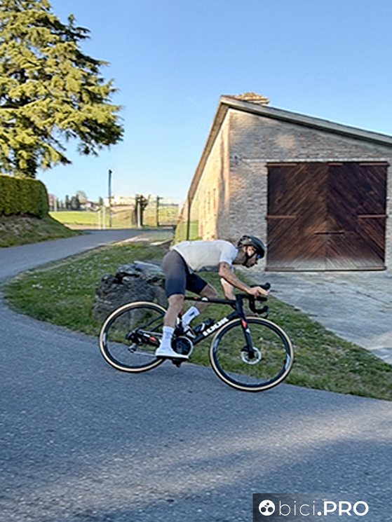 Zipp 202 NSW, 1090 grammi e profilo da 35 millimetri