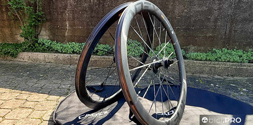 La prova a lungo termine delle ruote Cadex Max 50