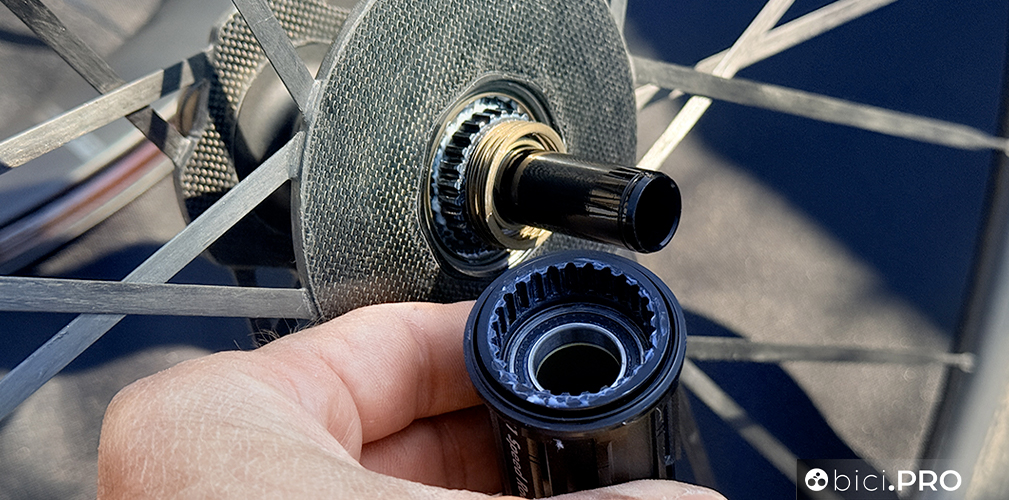 La prova a lungo termine delle ruote Cadex Max 50