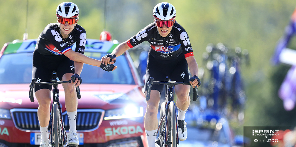 Un grande lavoro di squadra delle FDJ Suez ha permesso a Villering di arrivare al Muro nel modo giusto: è la vittoria di tutte